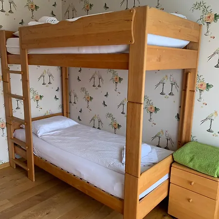 Seehaus View 3-bedroom Apartament Iseltwald